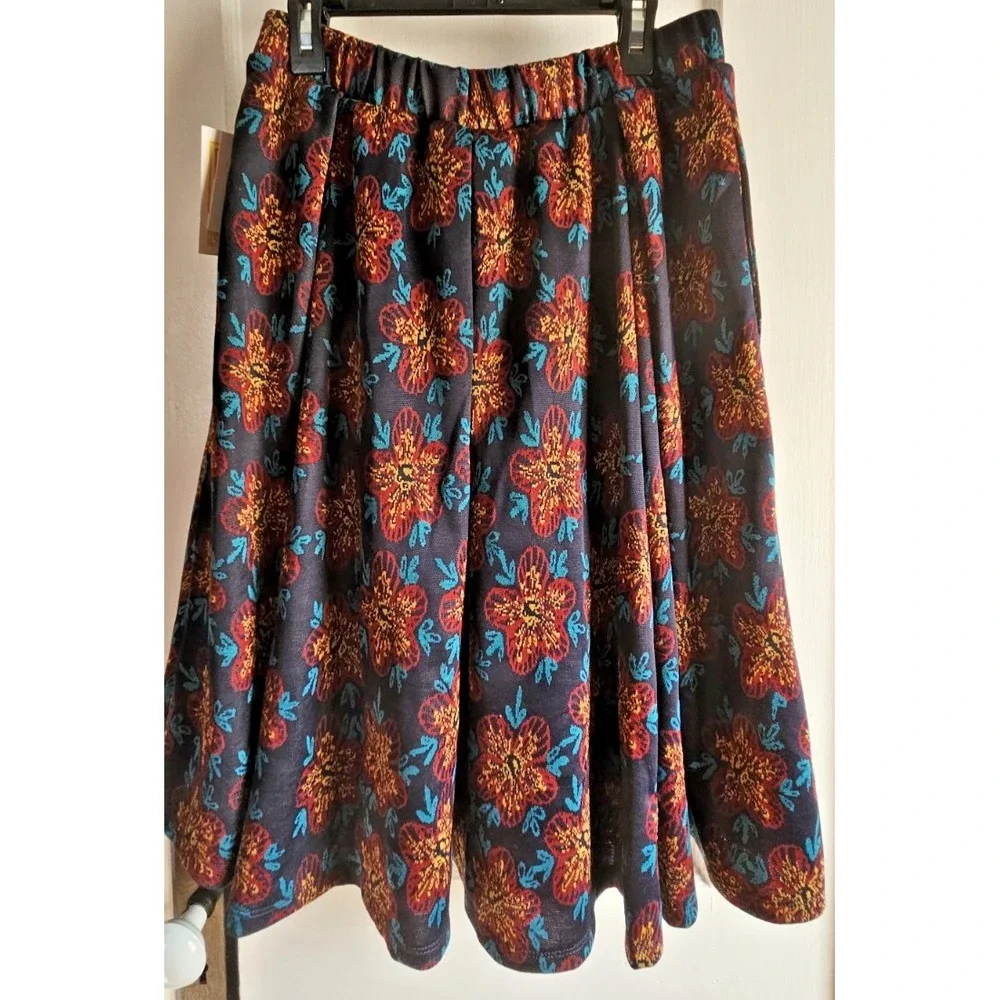NWT LulaRoe‎ Madison box pleat skirt w/pocket Sz XS pull on thick material